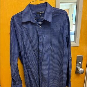 Murano Men's Blue Patterned Button-Down Shirt